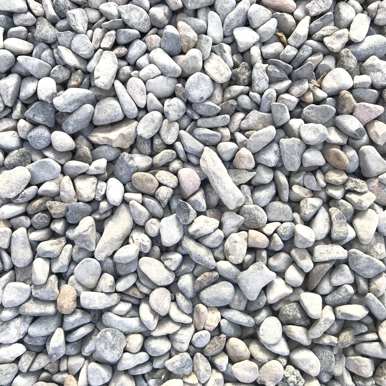 Images of Coarse aggregates or Pebble stones can be used for the fish tanks